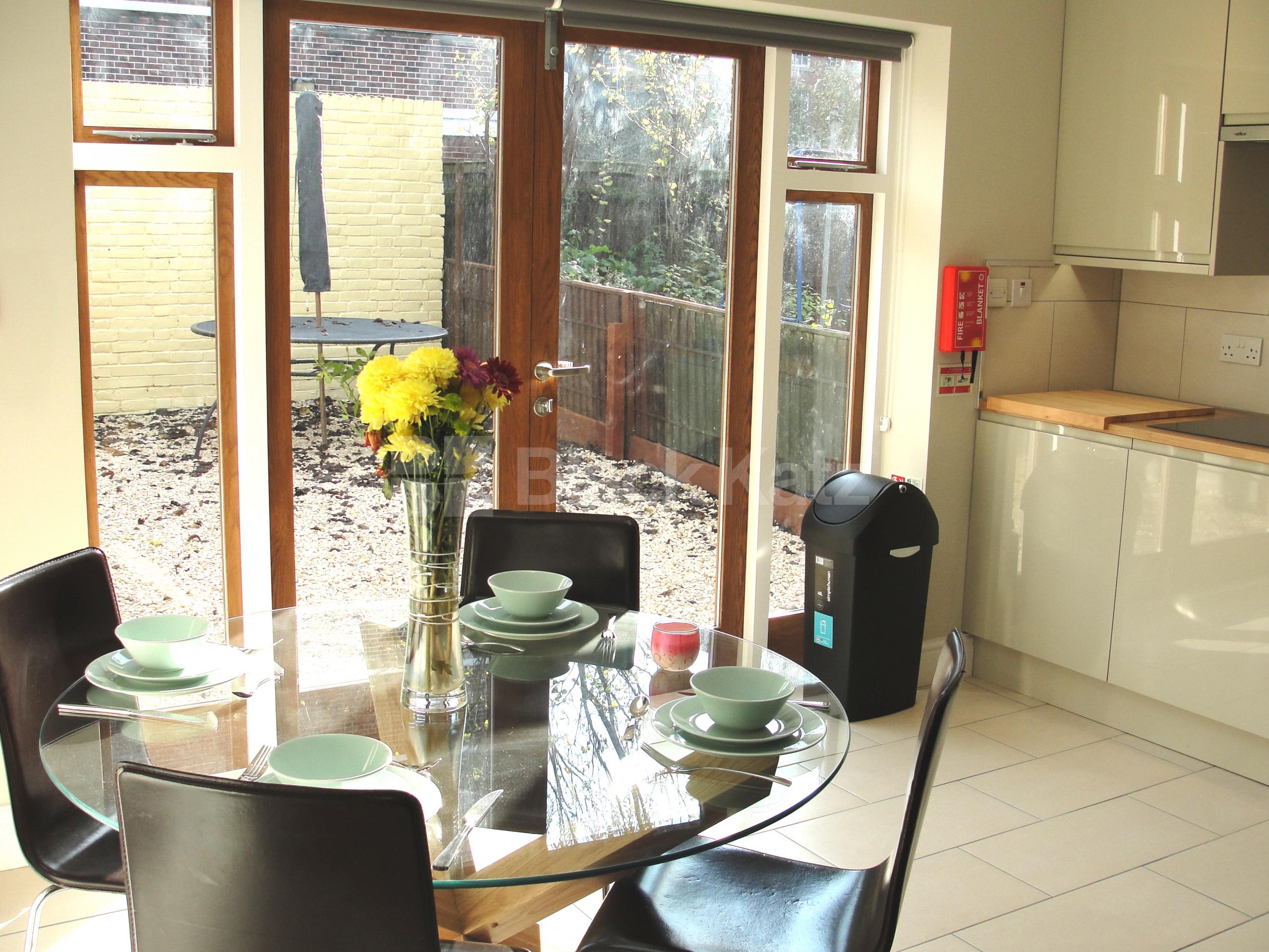 			NEW INSTRUCTION, 5 Bedroom, 1 bath, 1 reception House			 Rothsay Street, London Bridge SE1